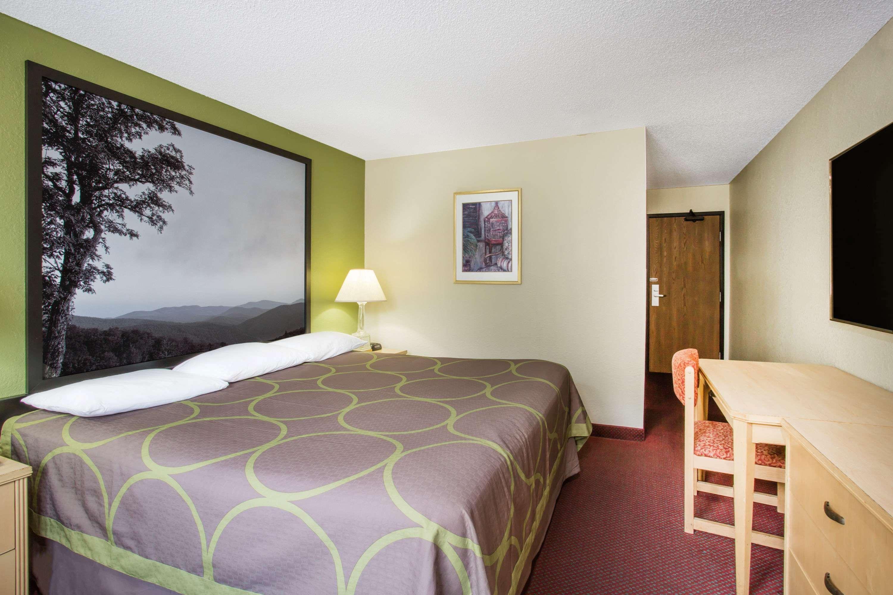 Motel Super 8 By Wyndham Salem Va Exteriér fotografie