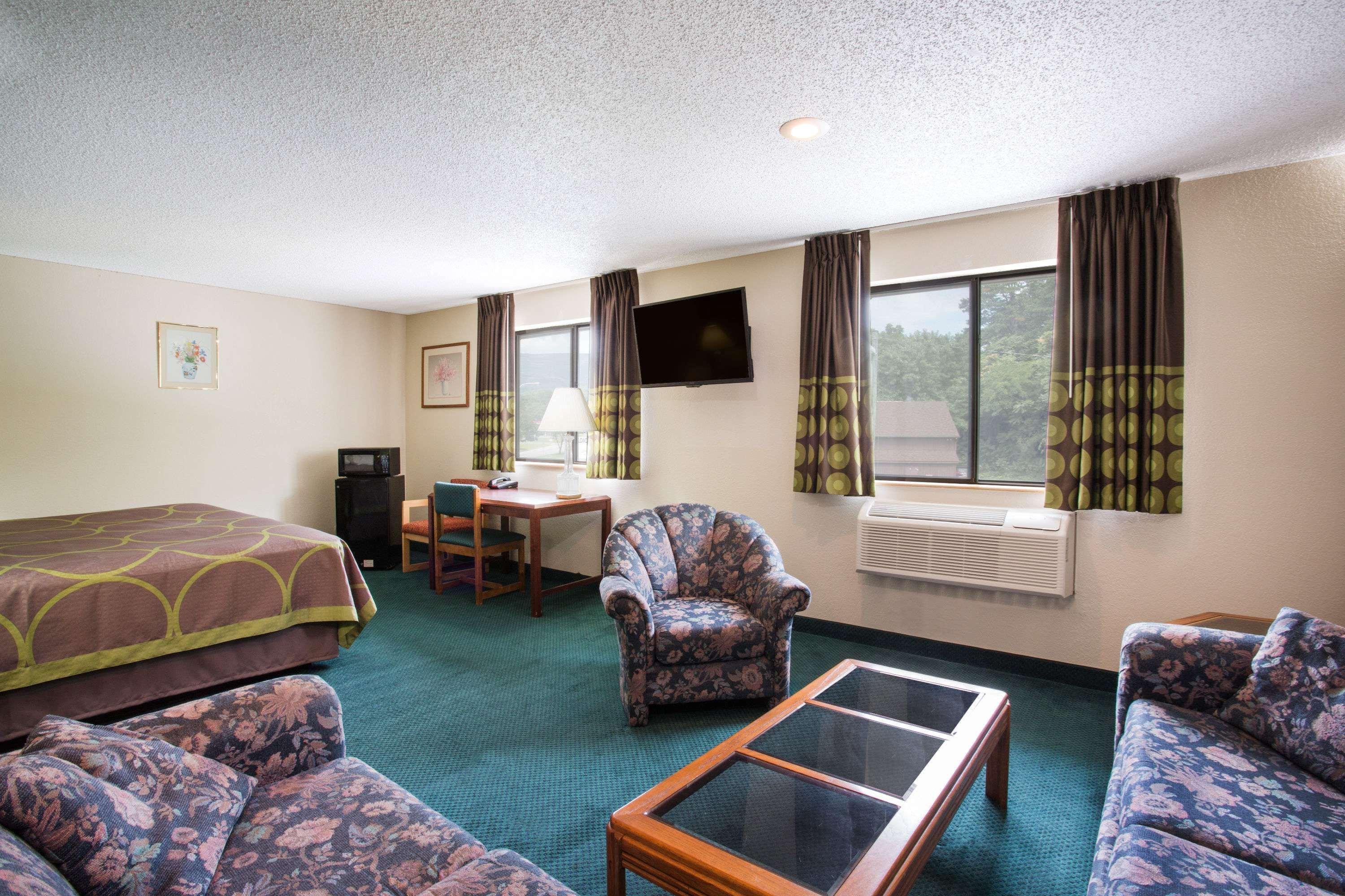 Motel Super 8 By Wyndham Salem Va Exteriér fotografie